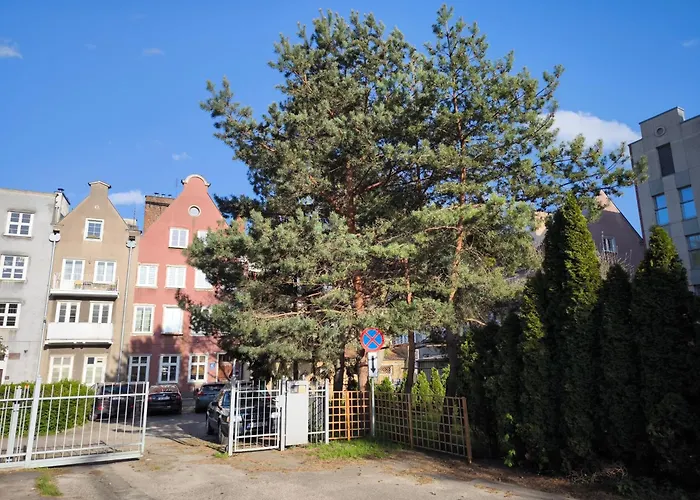 Fishmarkt & Parking * Gdansk